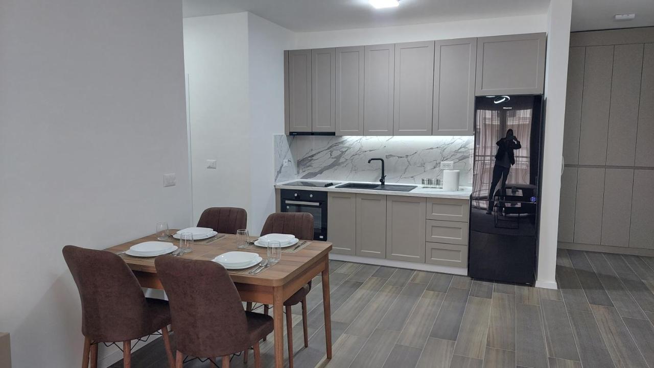 Amelja'S Apartment Shkodër Eksteriør billede